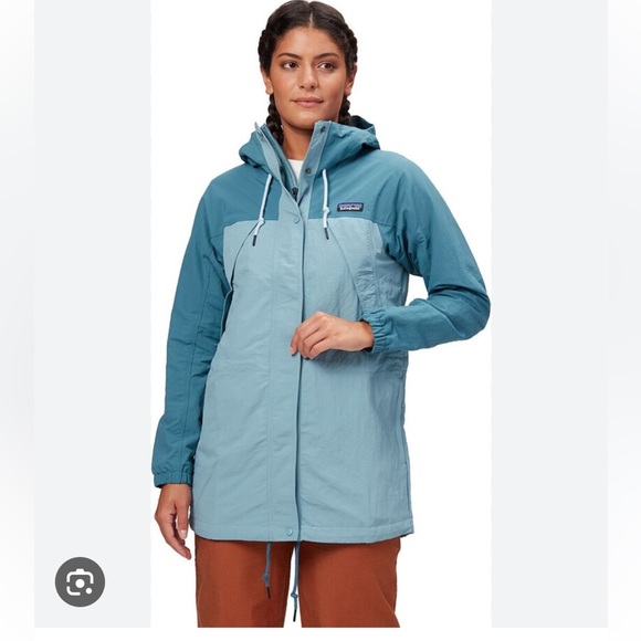 COPY - Women’s Patagonia Skyforest Parka Blue Small Like New - Picture 5 of 5